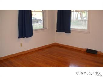 5215 Clifton Terrace Road Godfrey, IL 62035 - Photo 6 of 10 Gallery Image 6