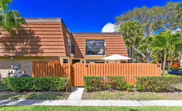 $2,500 | 3236 32nd Court, Jupiter, FL 33477