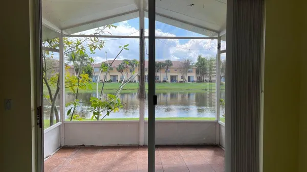 $3,200 | 274 River Bluff Lane, Royal Palm Beach, FL 33411