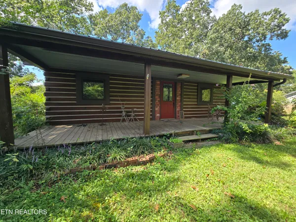 $222,000 | 135 Osborne Lane, Harrogate, TN 37752