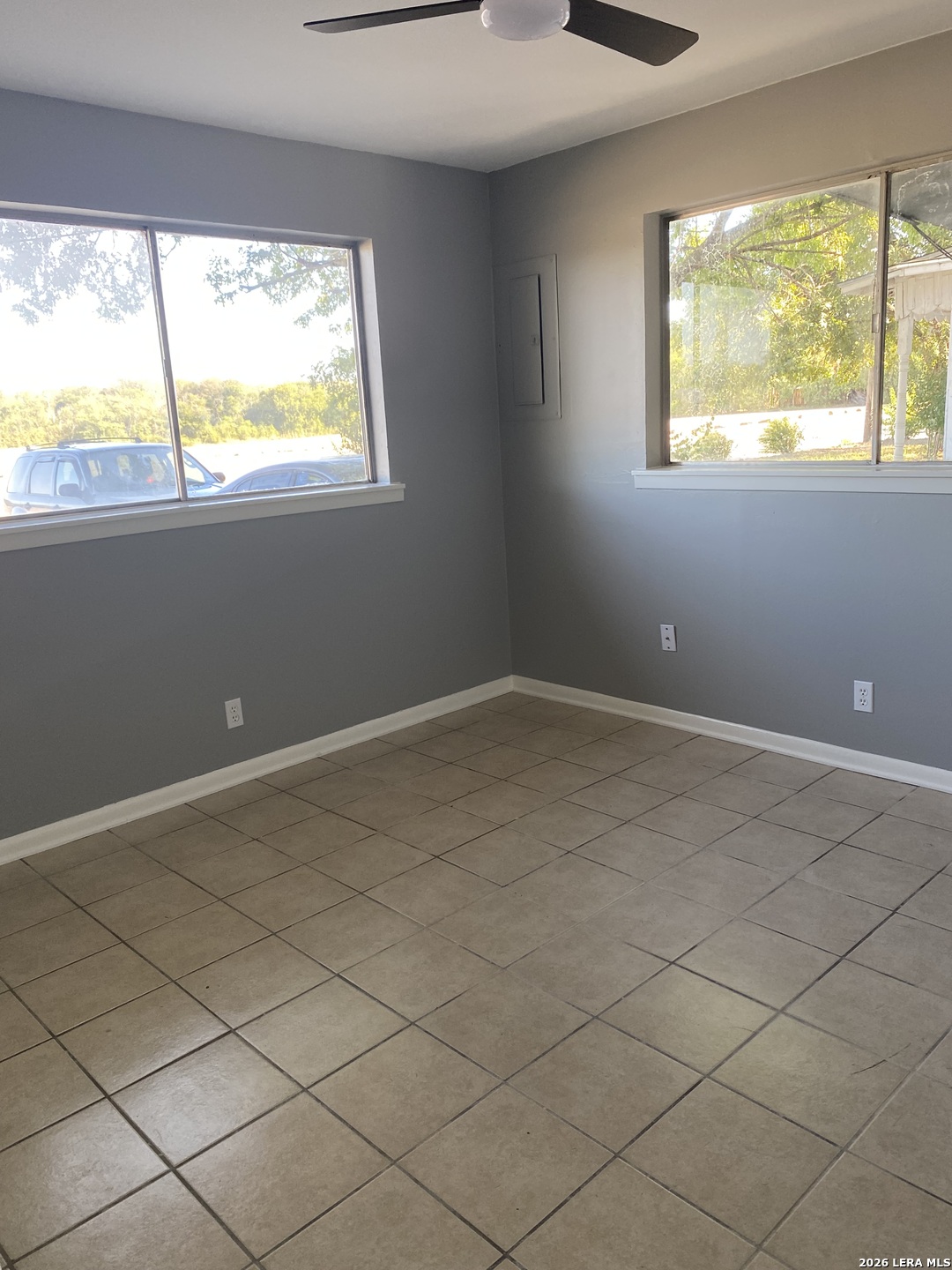 955 University Street Seguin, TX 78155 - Photo 9 of 21