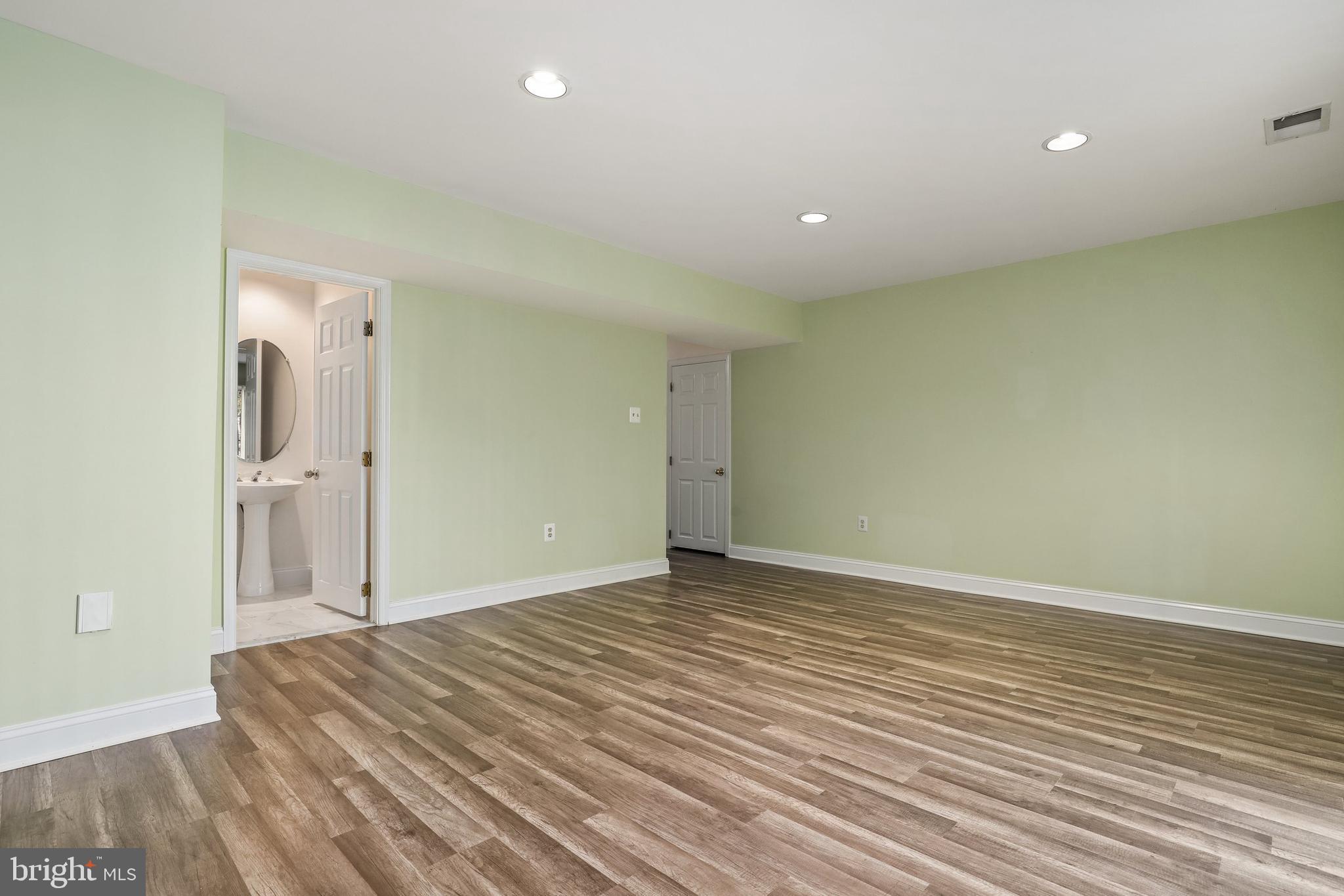15015 Notley Road Silver Spring, MD 20905 - Photo 45 of 57