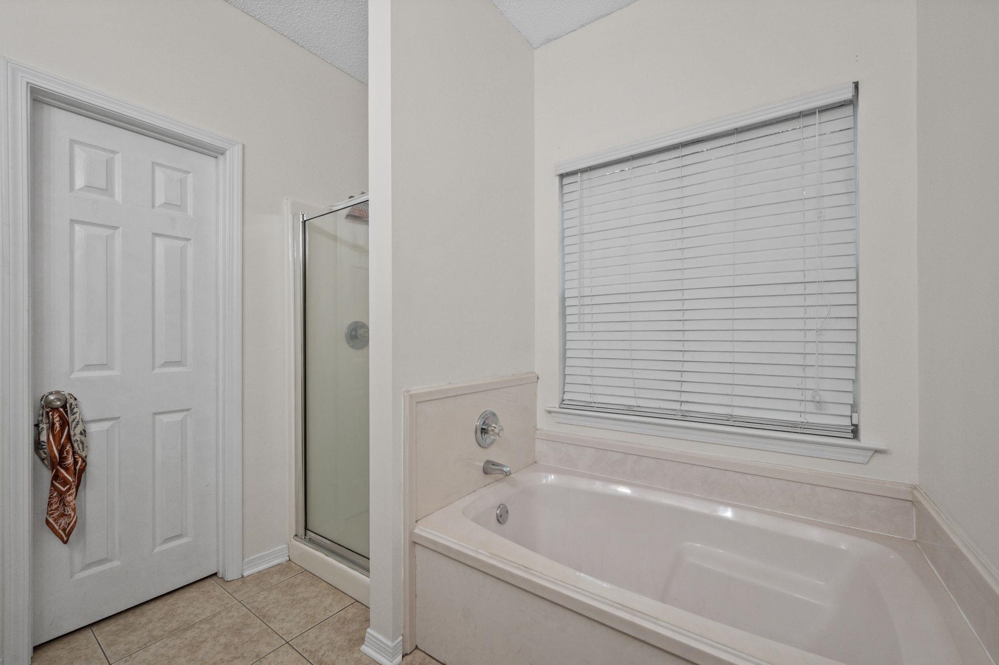 132 Hope Drive Daphne, AL 36526 - Photo 23 of 44 Bathroom