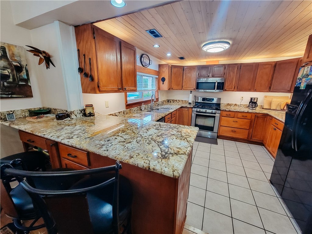 1555 Pear Tree Road Waverly, AL 36879 - Photo 8 of 45 Kitchen