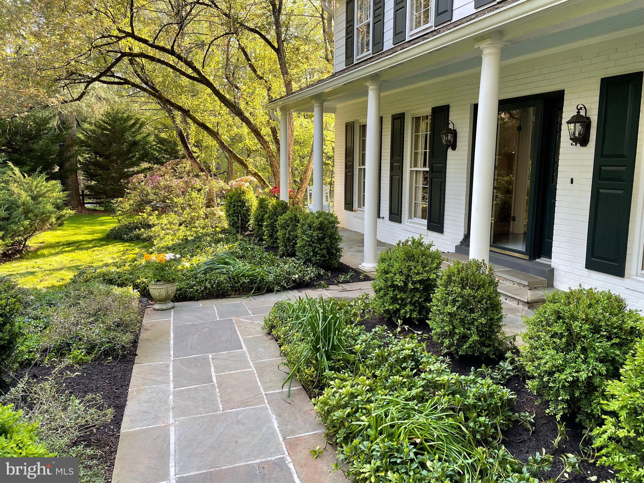 11700 Beekman Place Potomac, MD 20854 - Photo 3 of 44 Slate Walkway