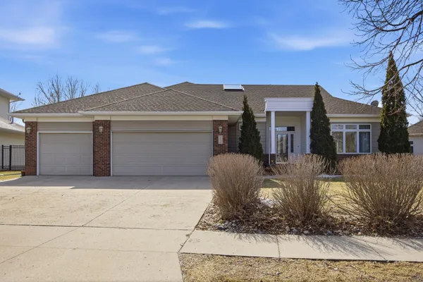 $611,900 | 2314 Rose Creek Boulevard South, Fargo, ND 58104