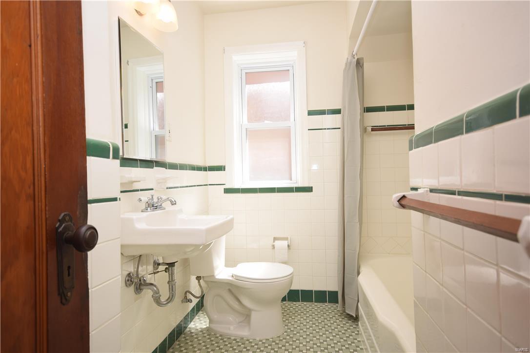 3323 Watson Road St. Louis, MO 63139 - Photo 9 of 21