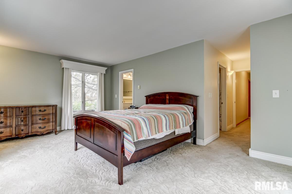 14558 Dixon Road Auburn, IL 62615 - Photo 12 of 33 Gallery Image 12