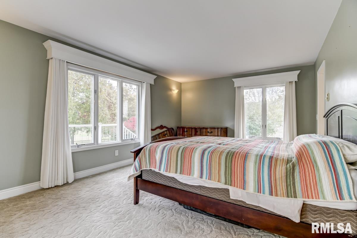 14558 Dixon Road Auburn, IL 62615 - Photo 13 of 33 Gallery Image 13