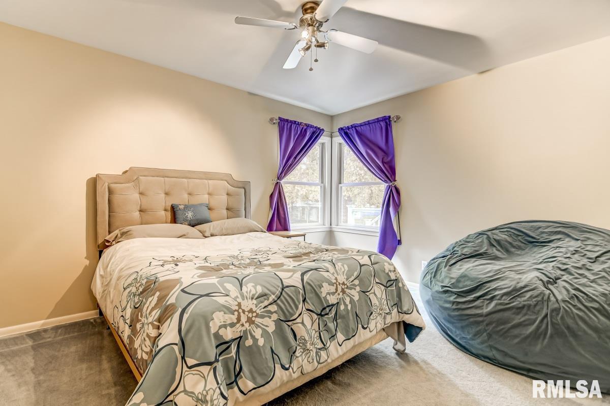 14558 Dixon Road Auburn, IL 62615 - Photo 17 of 33 Gallery Image 17