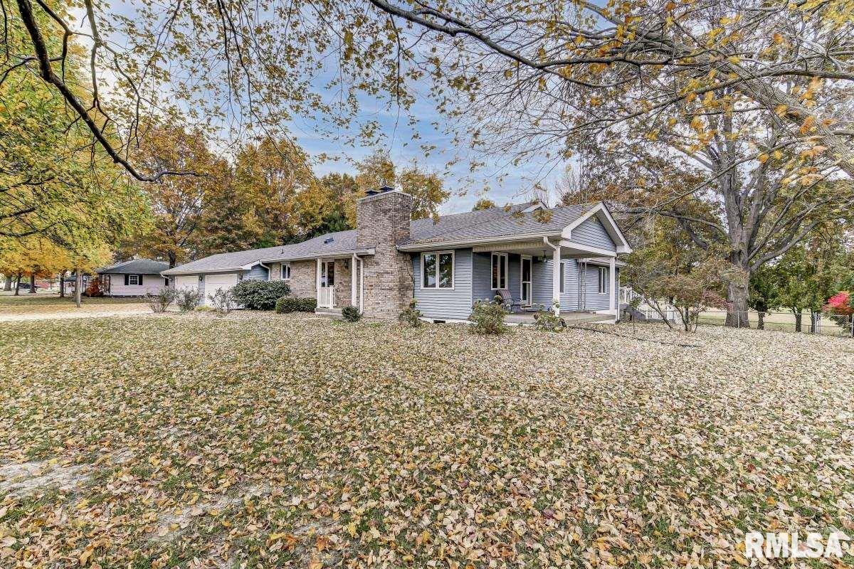 14558 Dixon Road Auburn, IL 62615 - Photo 2 of 33 Gallery Image 2