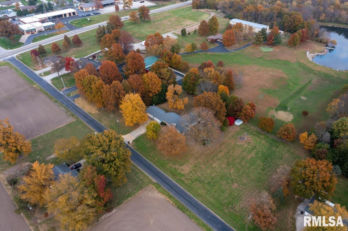 14558 Dixon Road Auburn, IL 62615 - Photo 30 of 33 Gallery Image 30