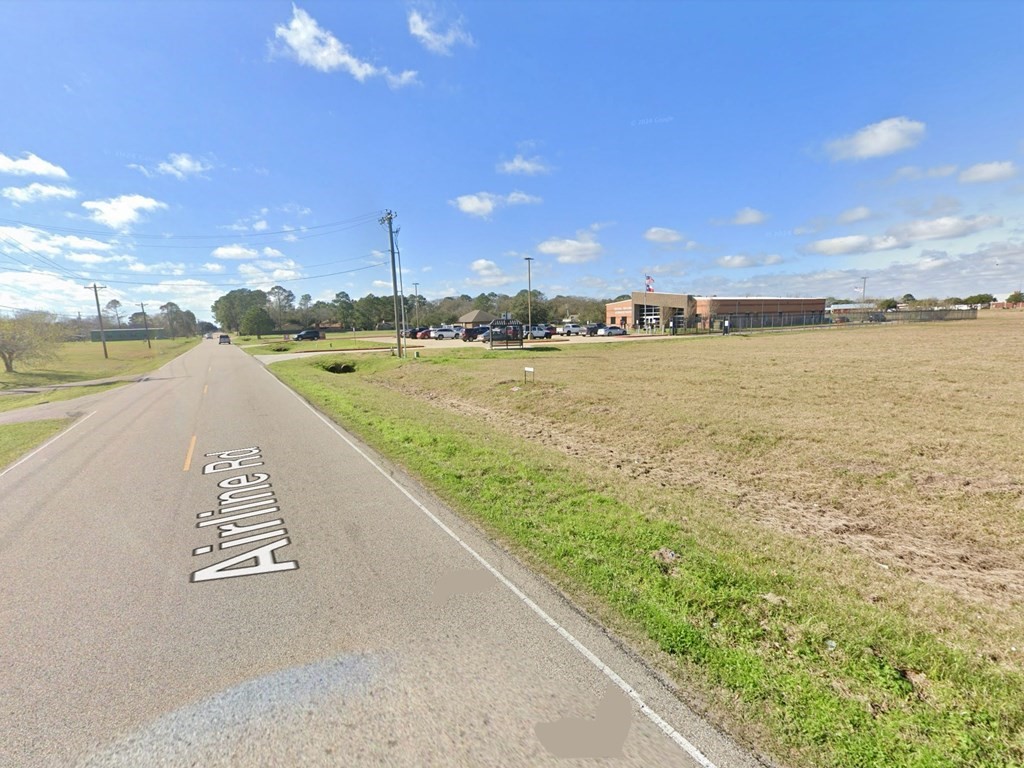 1 North Valderas Street Angleton, TX 77515 - Photo 8 of 8