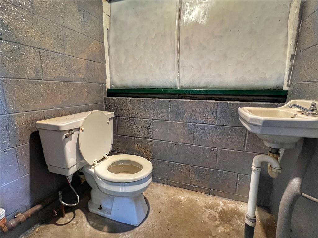 14 Steingrabe Road New Wilmington, PA 16142 - Photo 21 of 21 a bathroom with a toilet and a sink