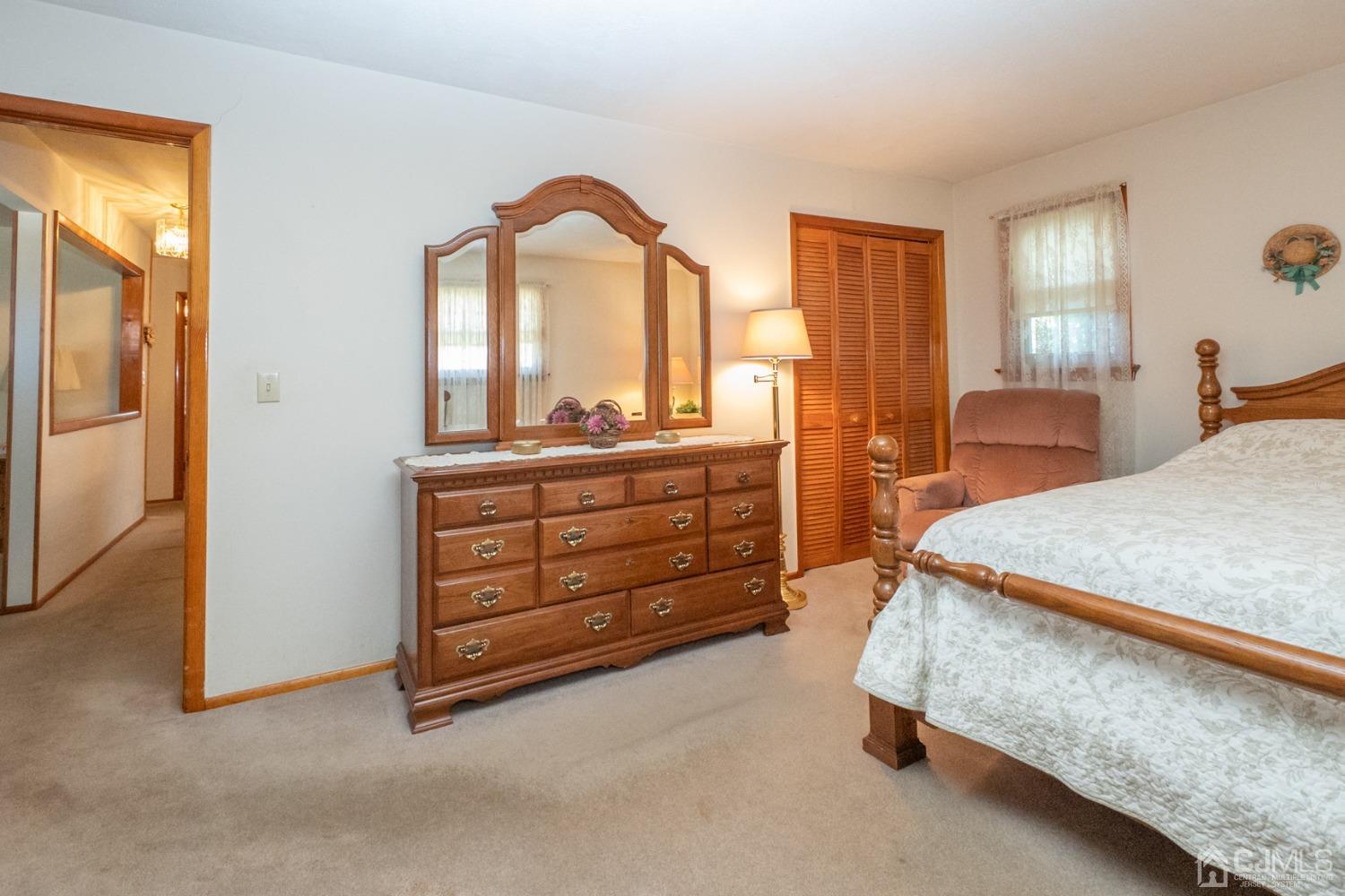 119 Rock Lane Middlesex, NJ 08846 - Photo 12 of 32