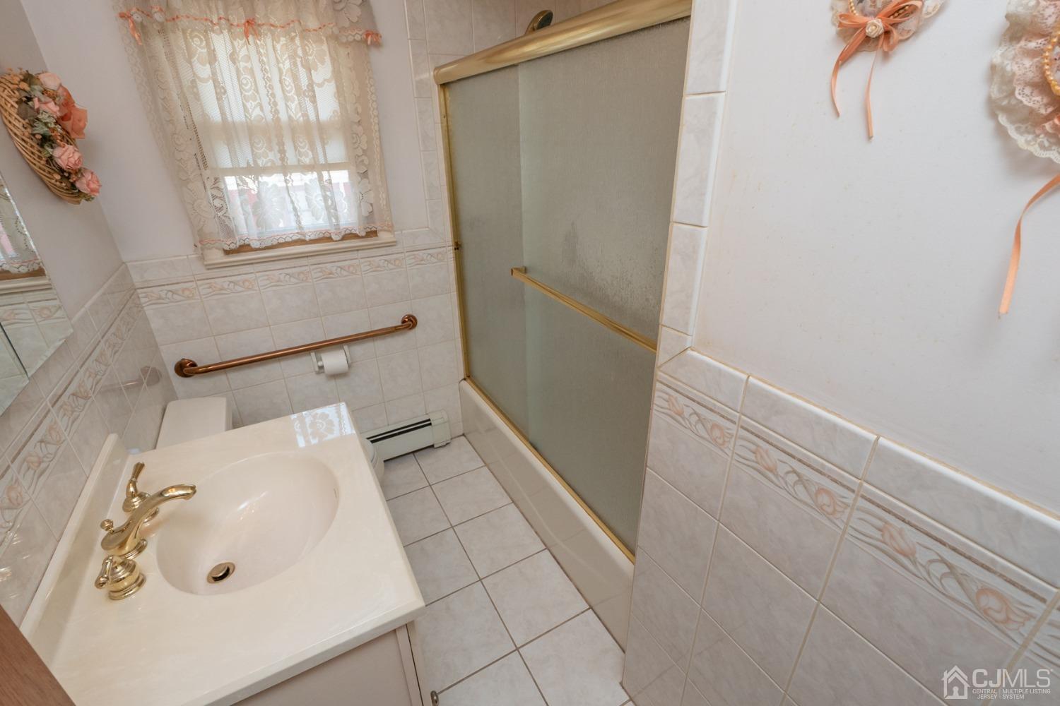 119 Rock Lane Middlesex, NJ 08846 - Photo 16 of 32