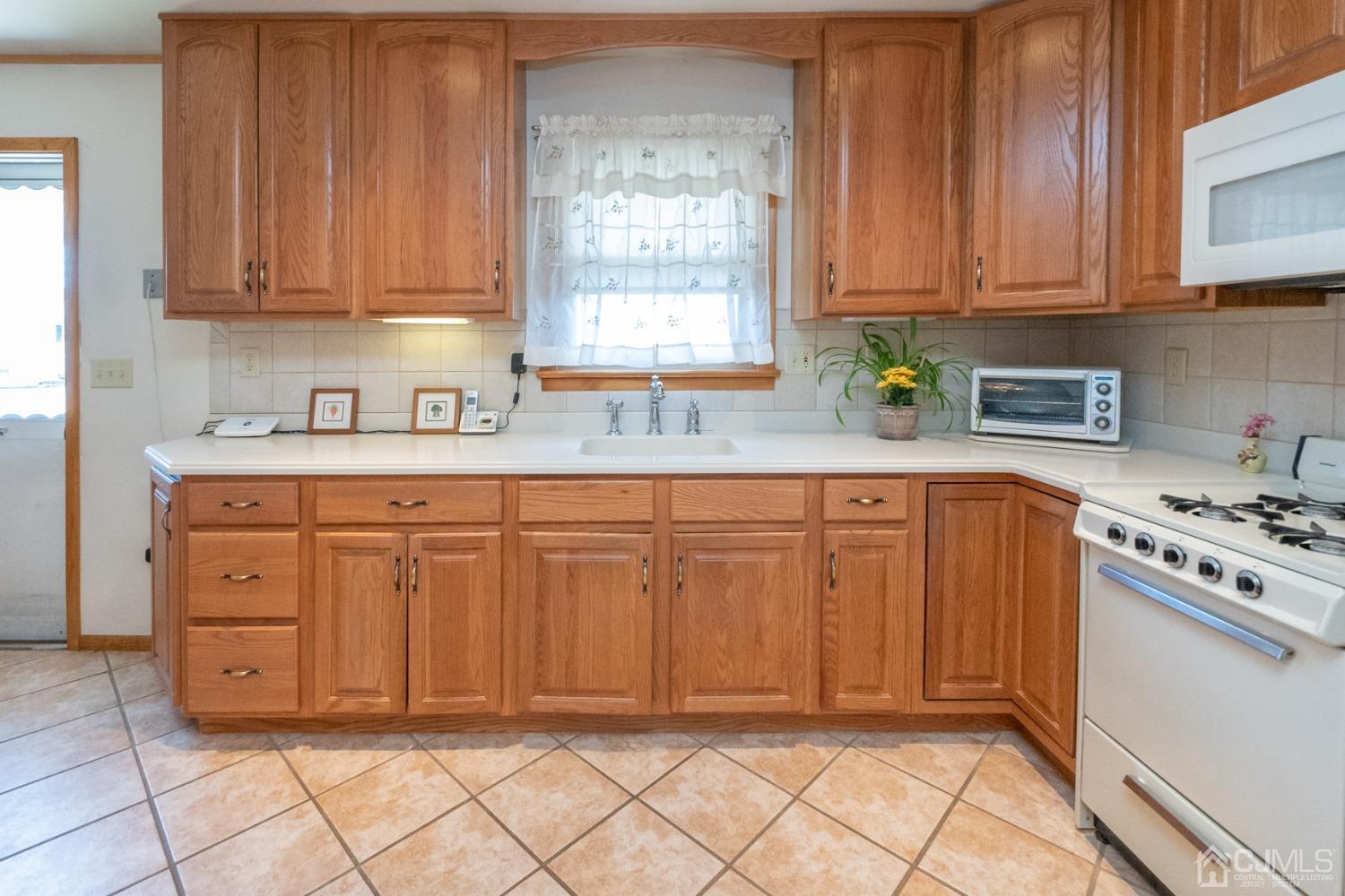 119 Rock Lane Middlesex, NJ 08846 - Photo 20 of 32