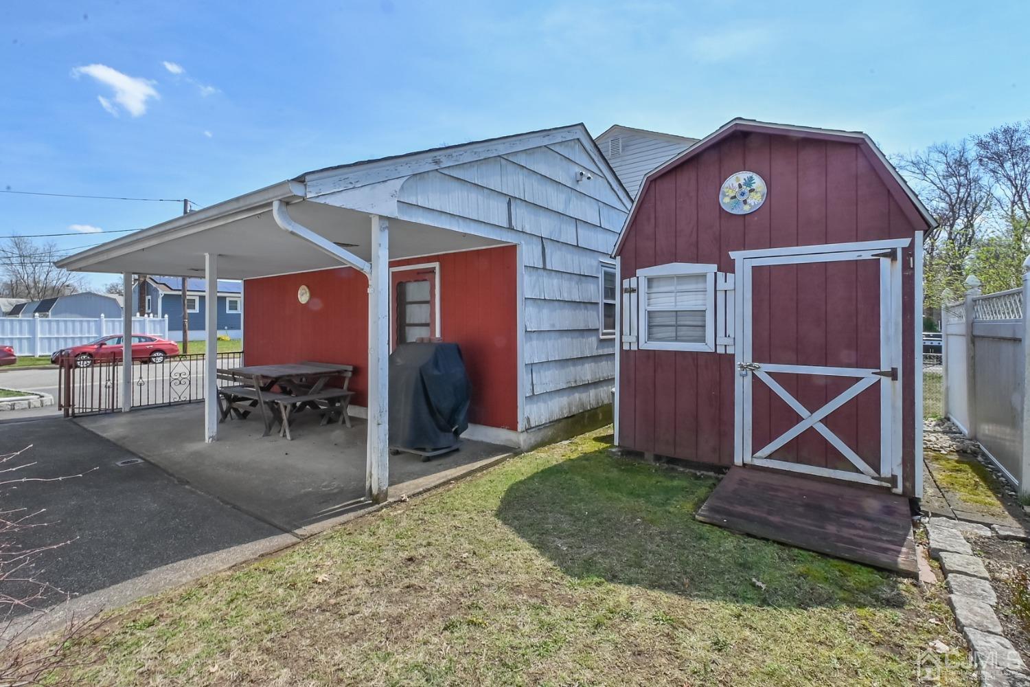 119 Rock Lane Middlesex, NJ 08846 - Photo 27 of 32