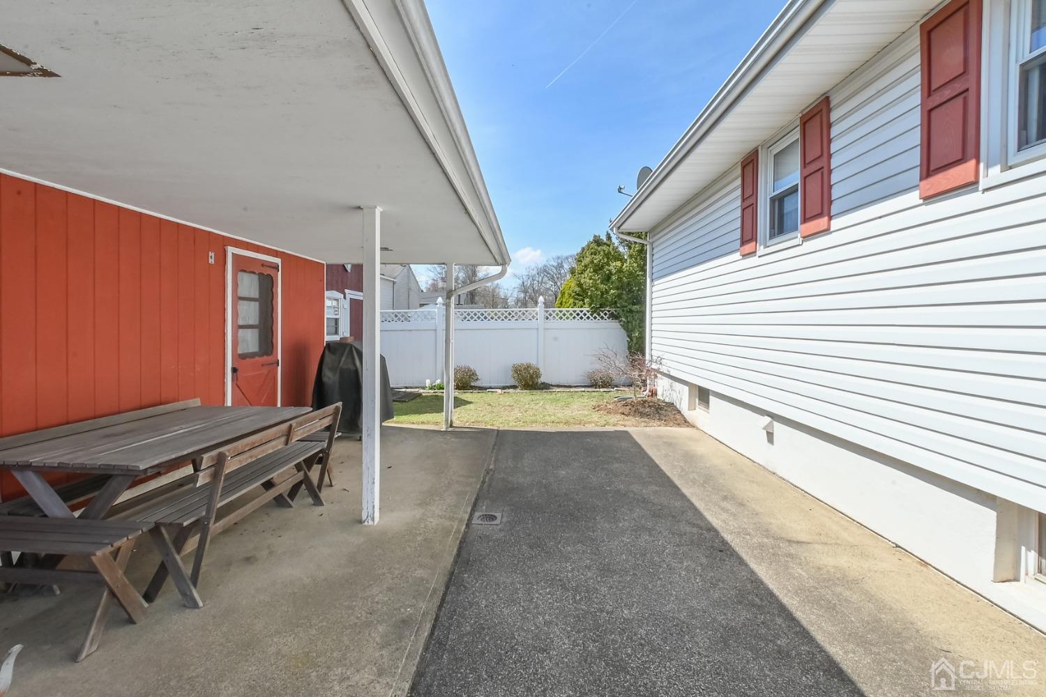 119 Rock Lane Middlesex, NJ 08846 - Photo 28 of 32