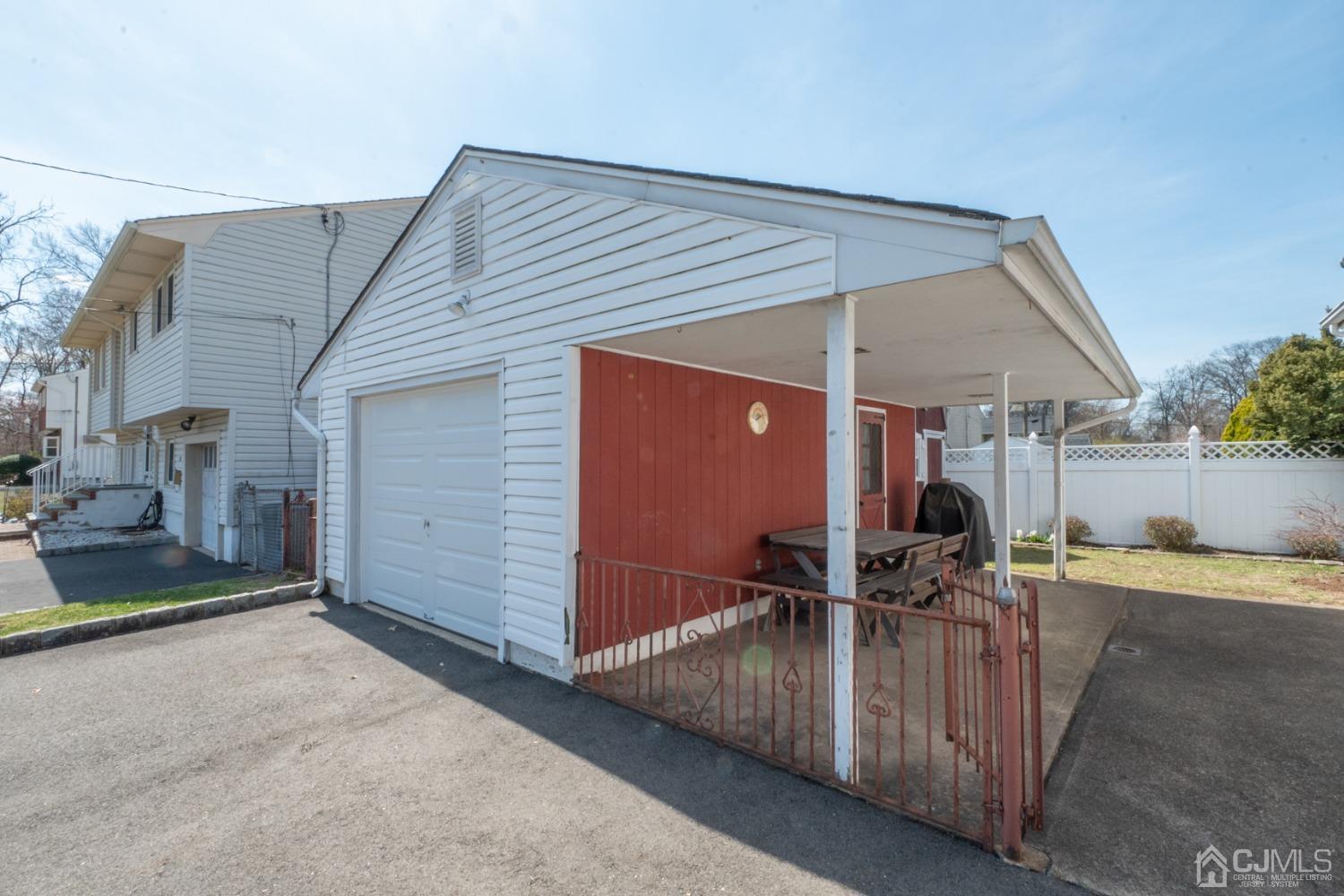 119 Rock Lane Middlesex, NJ 08846 - Photo 29 of 32