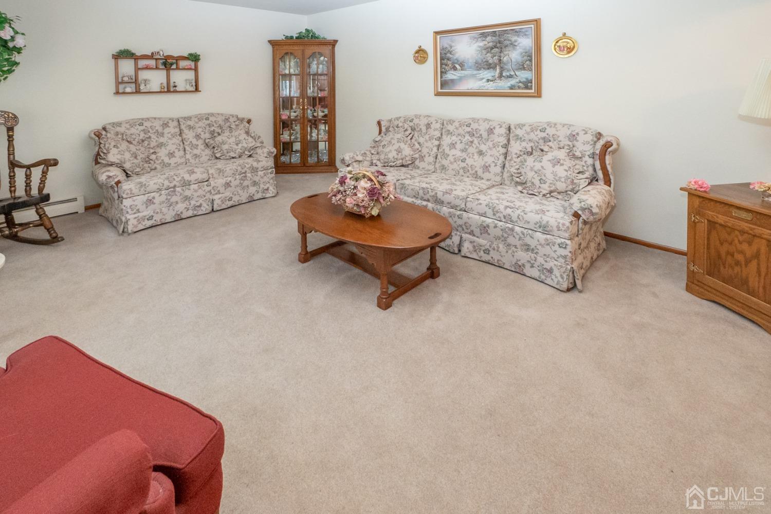 119 Rock Lane Middlesex, NJ 08846 - Photo 4 of 32