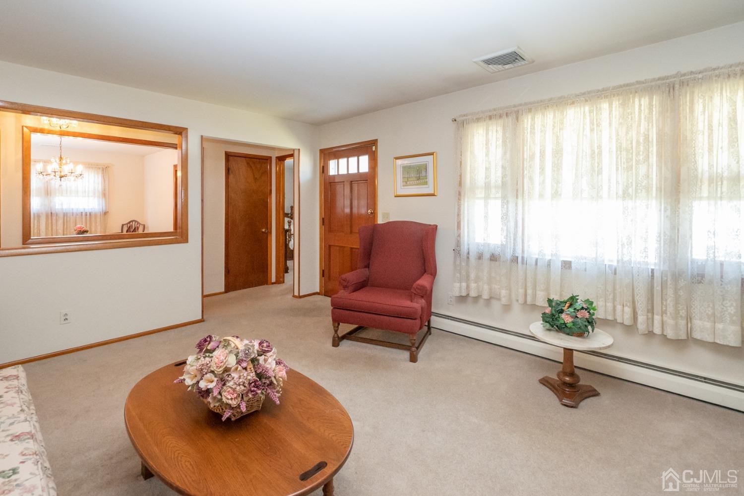 119 Rock Lane Middlesex, NJ 08846 - Photo 6 of 32