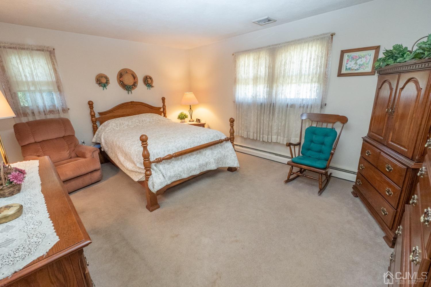 119 Rock Lane Middlesex, NJ 08846 - Photo 10 of 32