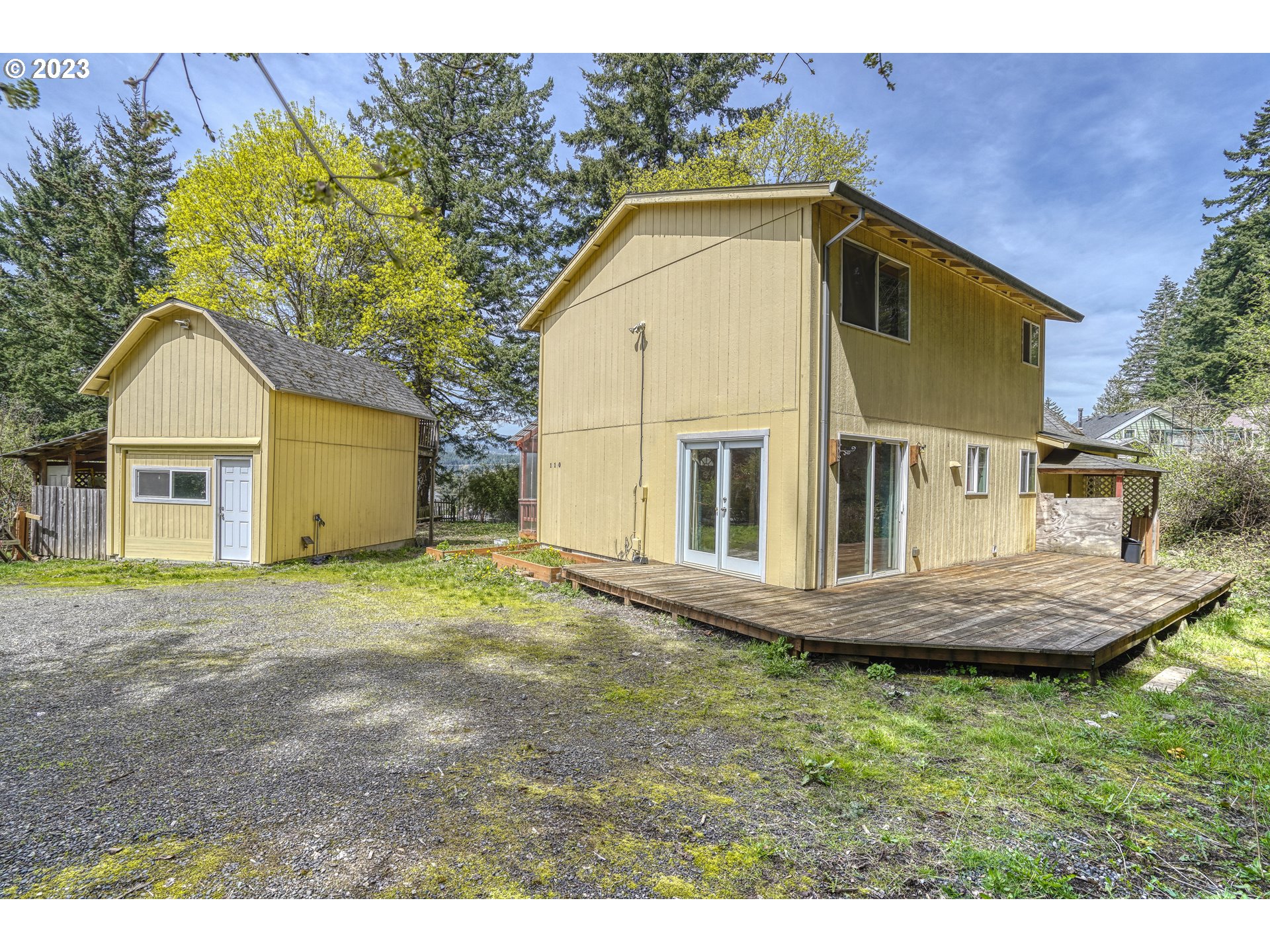 110 Southwest Wasco Street Cascade Locks, OR 97014 - Photo 3 of 34