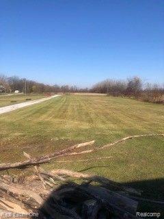 12225 Bryce Road Emmett, MI 48022 - Photo 2 of 38