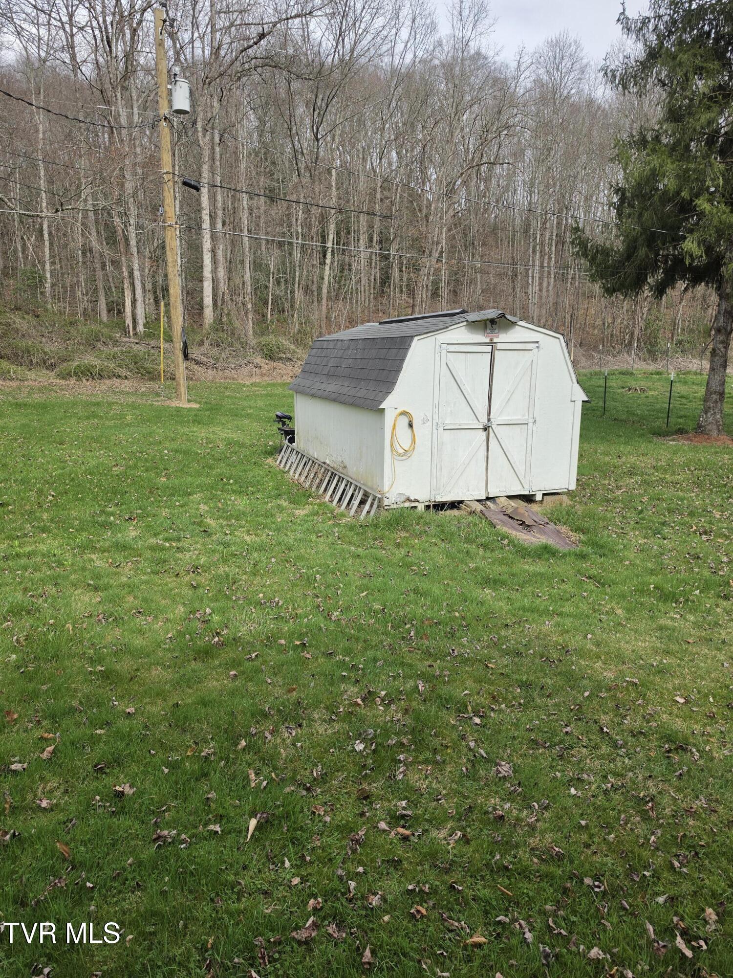 200 Glenbrook Mountain Road Keokee, VA 24265 - Photo 5 of 24 20260315_154948