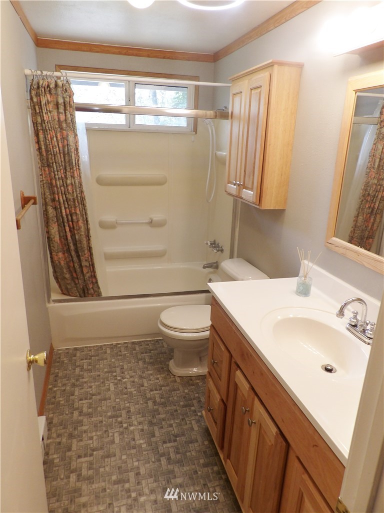 45168 Spring Street Concrete, WA 98237 - Photo 13 of 25 Gallery Image 13