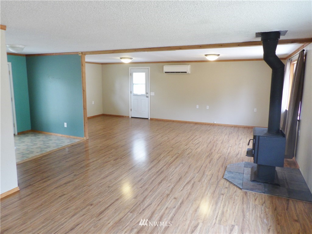 45168 Spring Street Concrete, WA 98237 - Photo 6 of 25 Gallery Image 6
