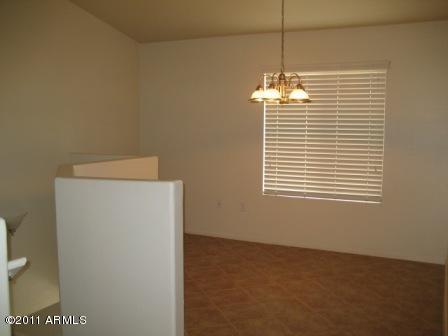 2150 East Bell Road, Unit 1080 Phoenix, AZ 85022 - Photo 4 of 10 Dining Area