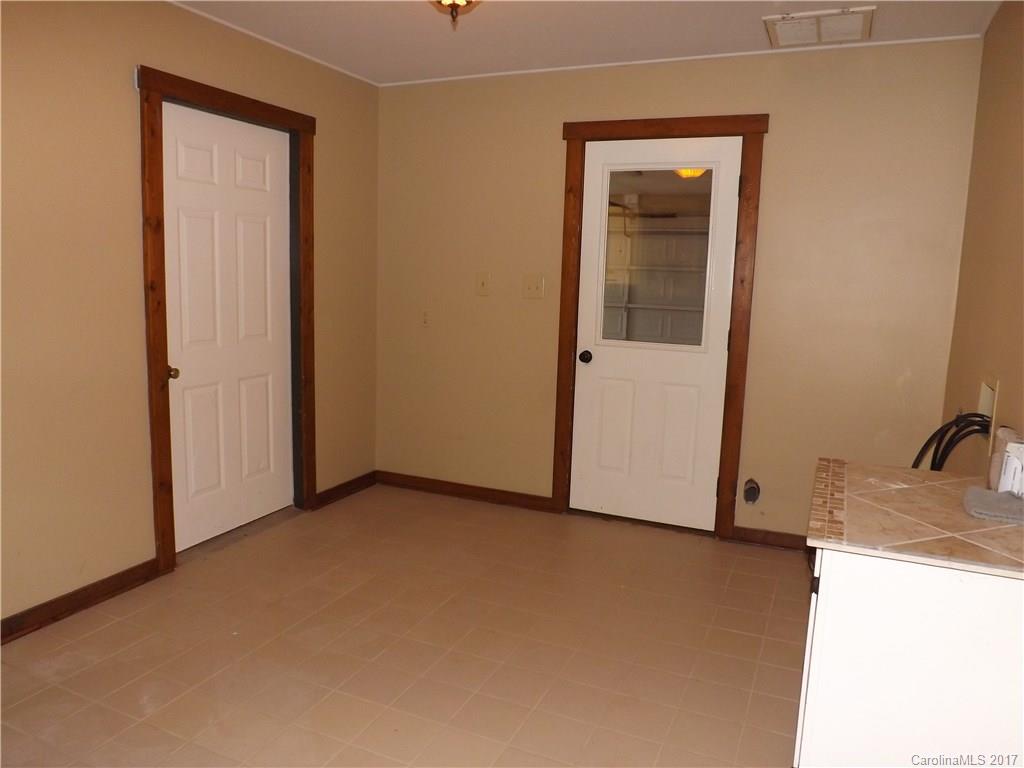6019 Davis Road Waxhaw, NC 28173 - Photo 4 of 19 a view of a room with closet