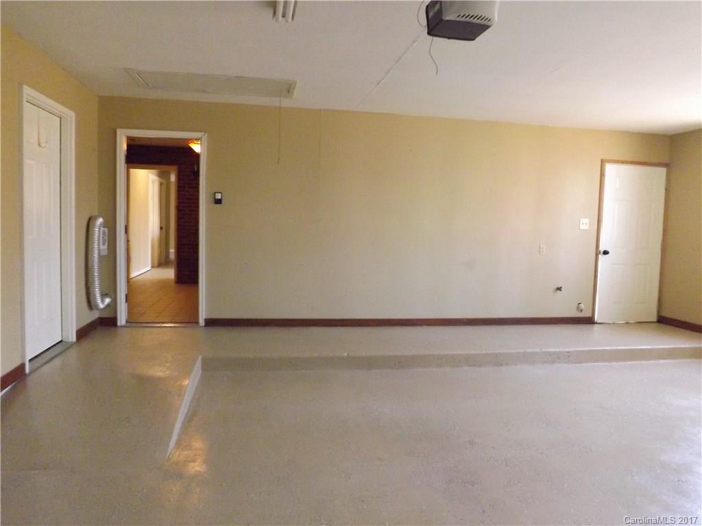 6019 Davis Road Waxhaw, NC 28173 - Photo 5 of 19 a view of a room
