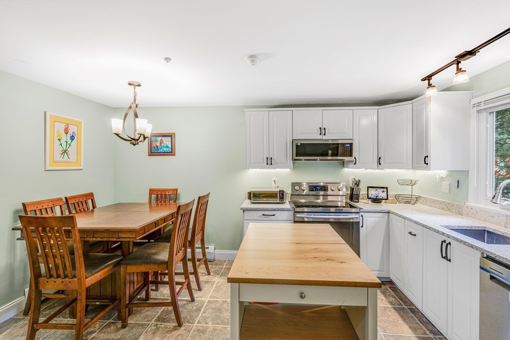 20 Lawrence Road, Unit 13 Rowley, MA 01969 - Photo 8 of 23