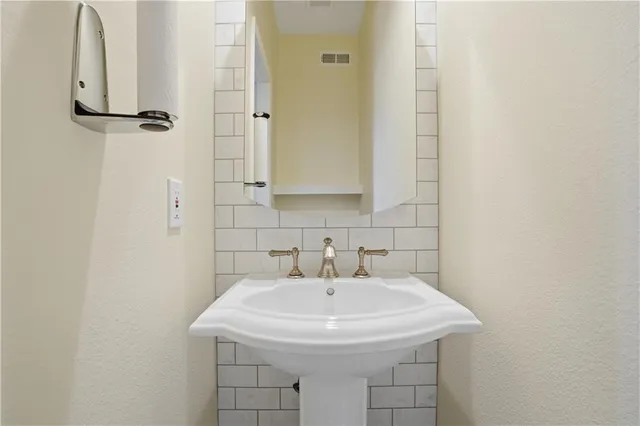 $298,000 | 3777 Peachtree Road Northeast, Unit 932, Brookhaven, GA 30319