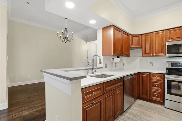 $298,000 | 3777 Peachtree Road Northeast, Unit 932, Brookhaven, GA 30319