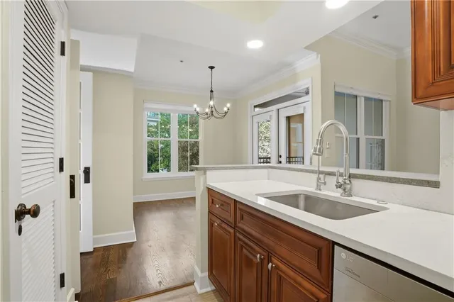 $298,000 | 3777 Peachtree Road Northeast, Unit 932, Brookhaven, GA 30319