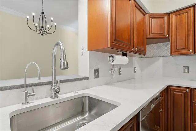 $298,000 | 3777 Peachtree Road Northeast, Unit 932, Brookhaven, GA 30319