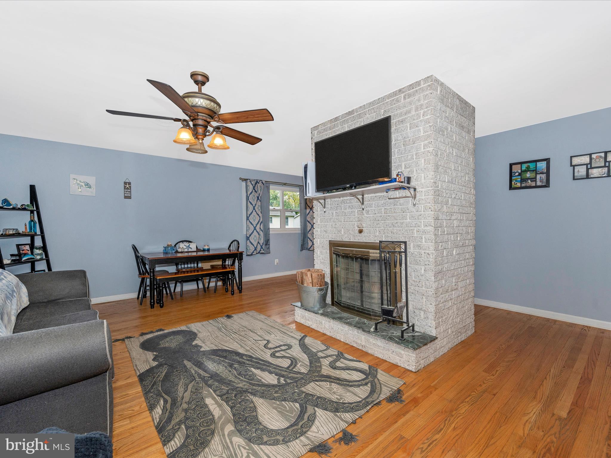 232 Nottingham Road Hagerstown, MD 21740 - Photo 3 of 57 Living Room