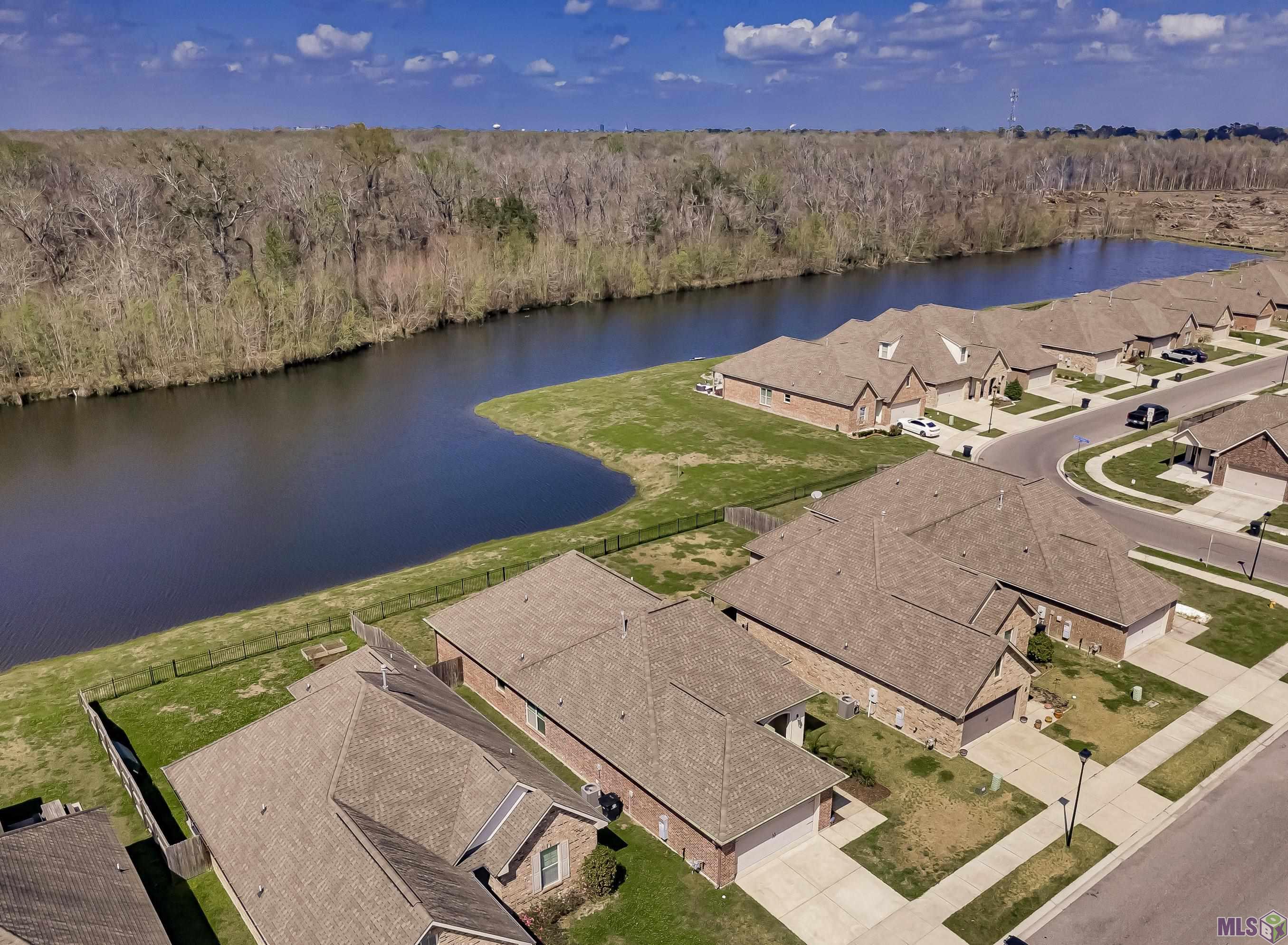 932 Shadow Bluff Drive Baton Rouge, LA 70820 - Photo 13 of 13 Gallery Image 13