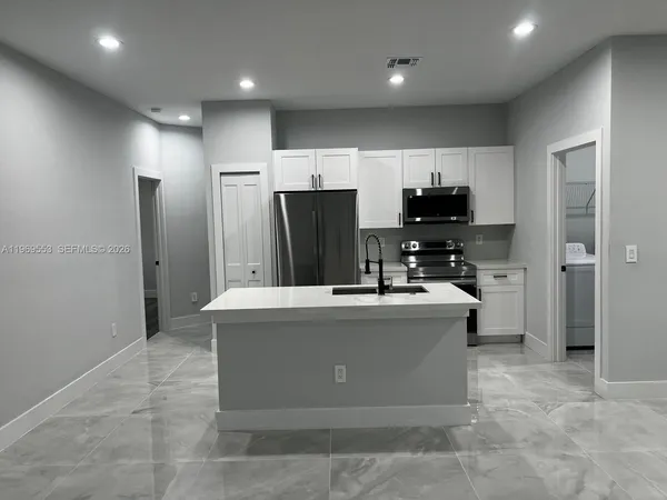 $2,000 | 5517 Ponce De Leon Boulevard, Sebring, FL 33872