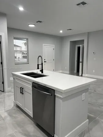 $2,000 | 5517 Ponce De Leon Boulevard, Sebring, FL 33872