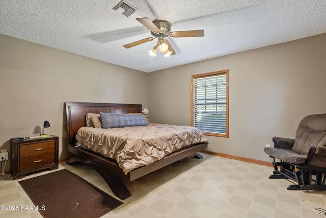 $245,000 | 406 Bertrand Road, Opelousas, LA 70570