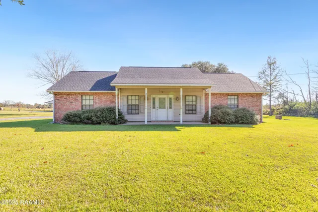 $250,000 | 406 Bertrand Road, Opelousas, LA 70570
