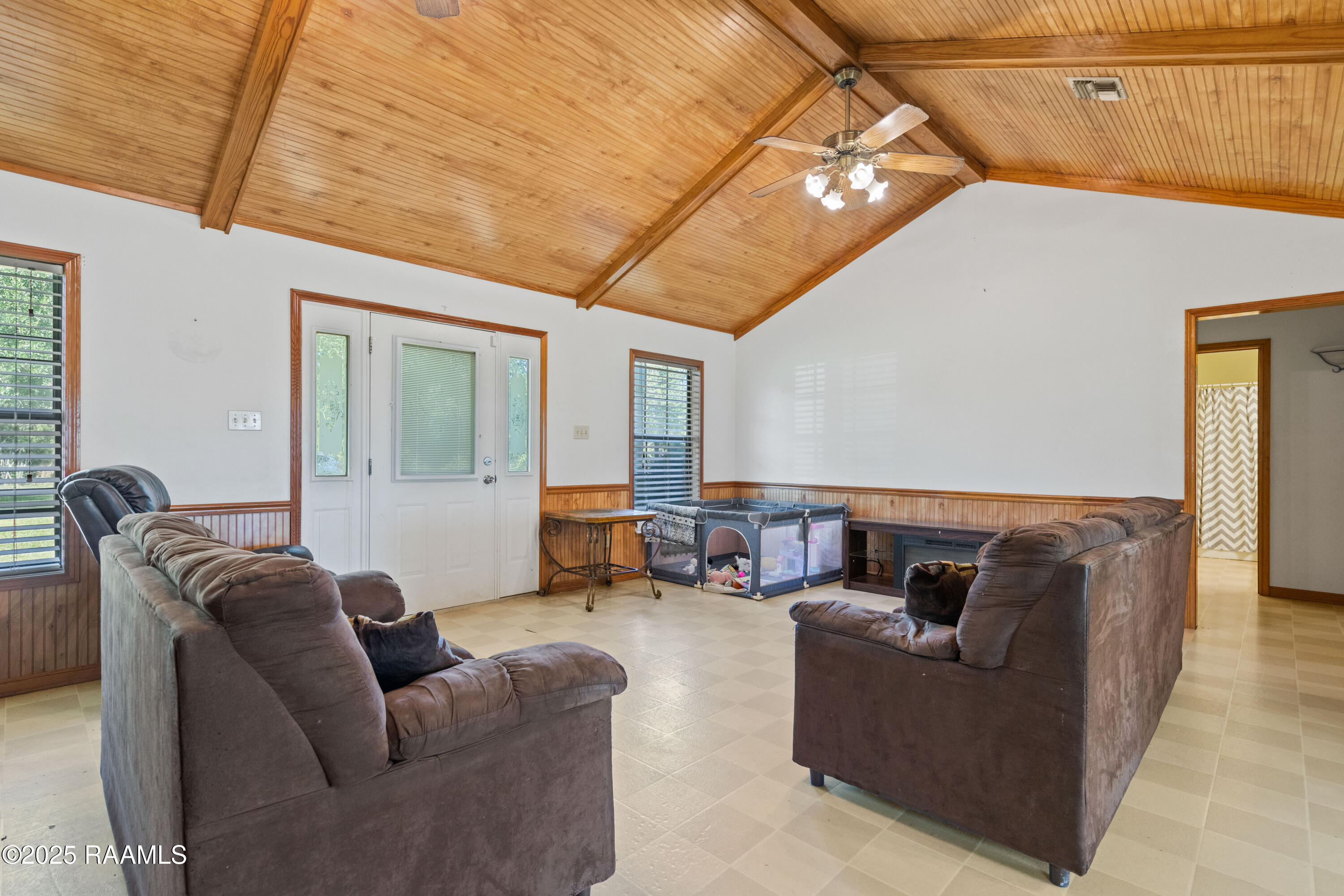 406 Bertrand Road Opelousas, LA 70570 - Photo 4 of 36 406Bertrand-23