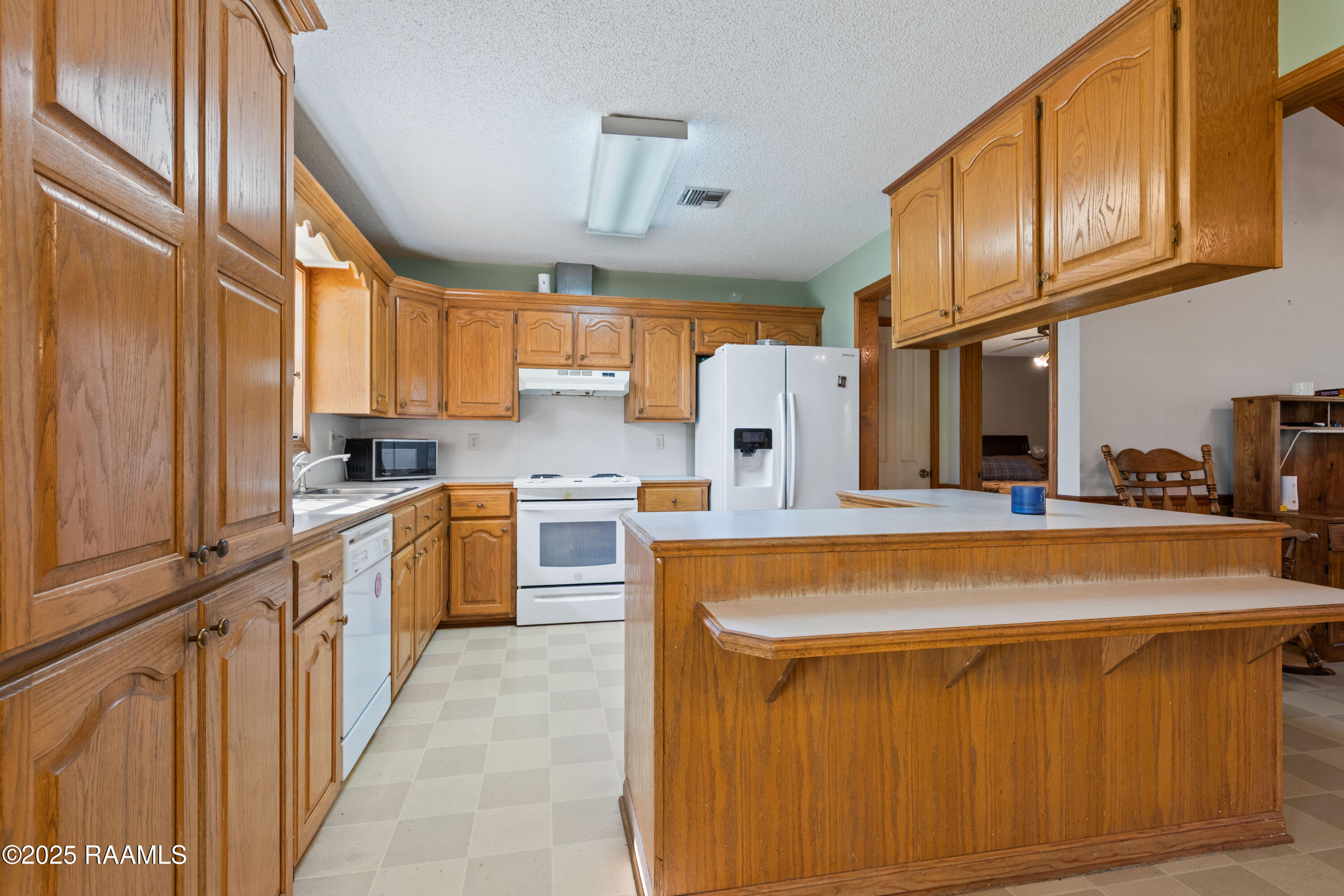 406 Bertrand Road Opelousas, LA 70570 - Photo 7 of 36 406Bertrand-38