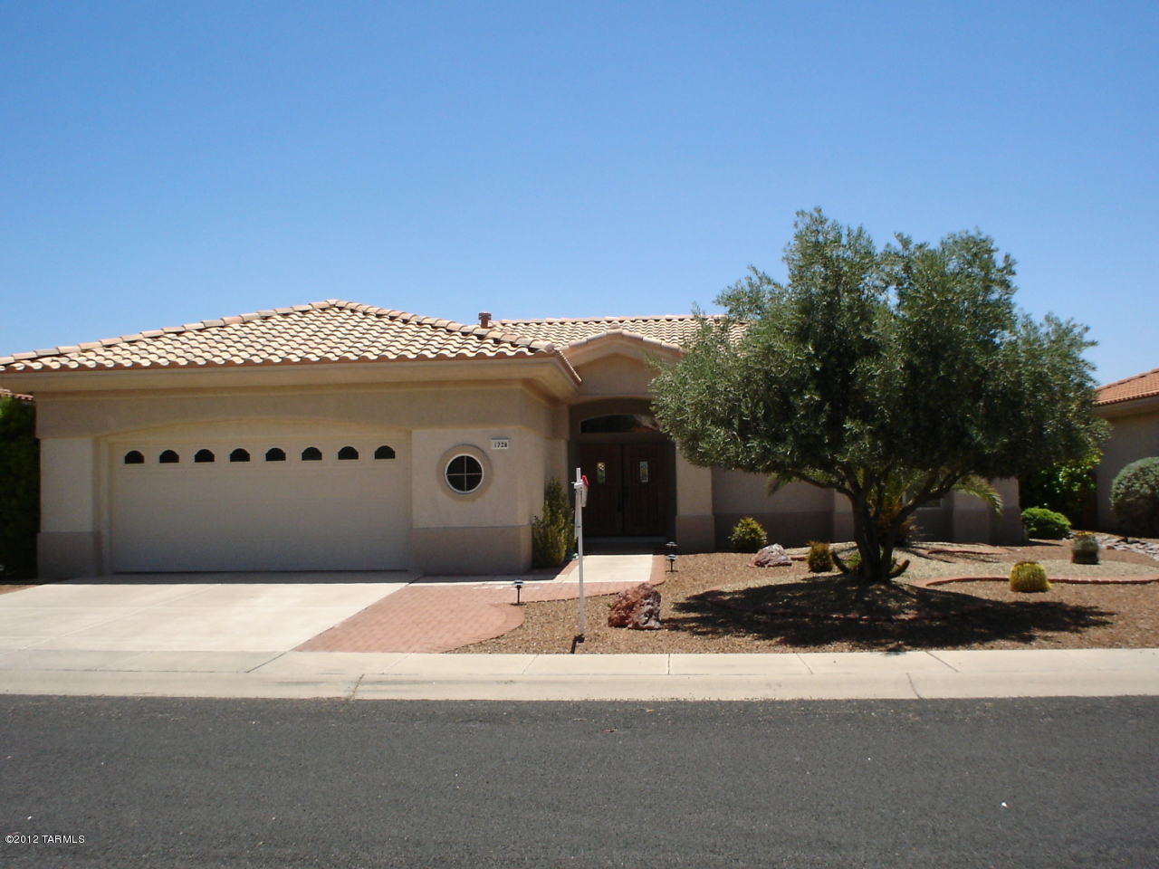 1728 East Royal Ridge Way Tucson, AZ 85755 - Photo 1 of 21
