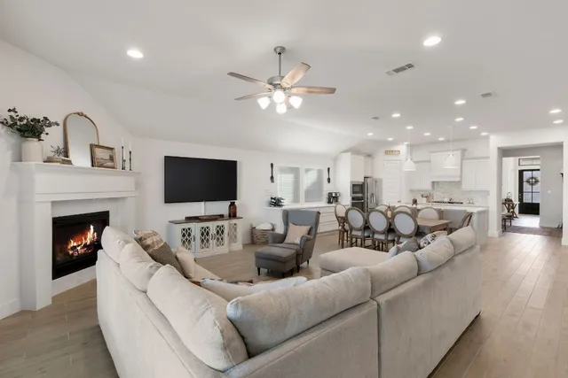 $570,000 | 142 Palo Pinto Bend, Bastrop, TX 78602